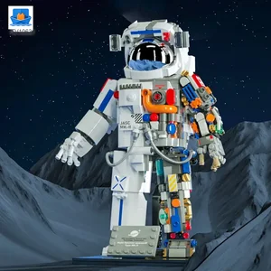 Astronaut Model Toy mit beweglichen Gelenken und galvanisiertem Helm·TV10631·Produktfoto 2 von 6