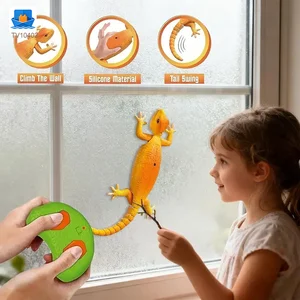 Wall Climbing RC Gecko Toy · TV10402 · product photo 3 of 5